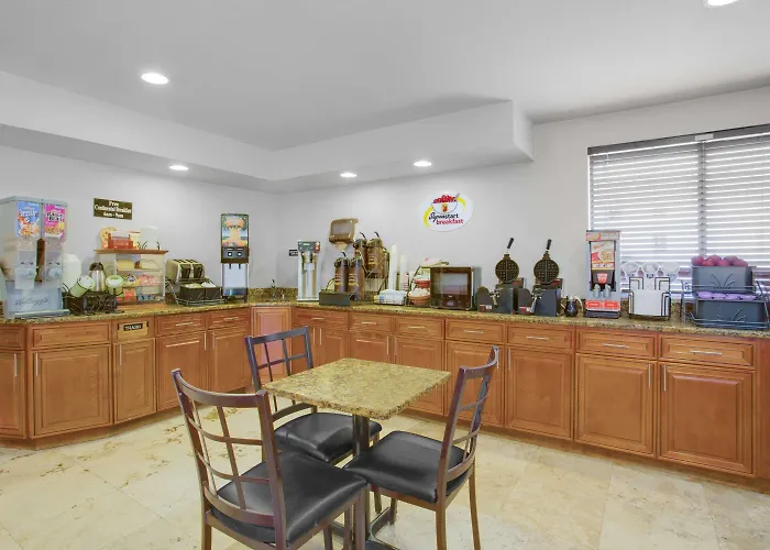 Super-8-Gainesville-I-75-Hospital-University-Area